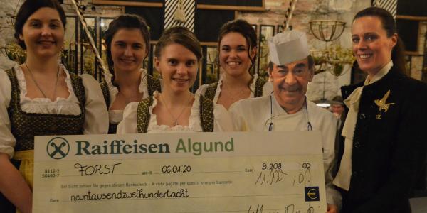 I cuori pieni di luce: una serata di beneficenza nel Felsenkeller di Birra FORST.
